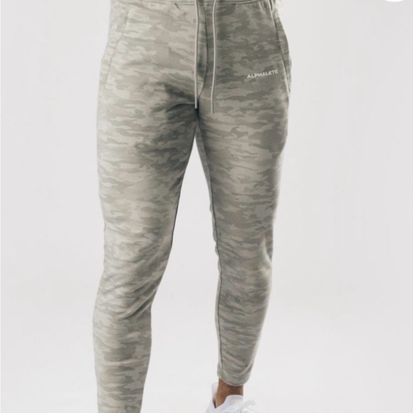 ALPHALETE AND GYMSHARK BULK (Size Small/Medium) - Picture 8 of 16